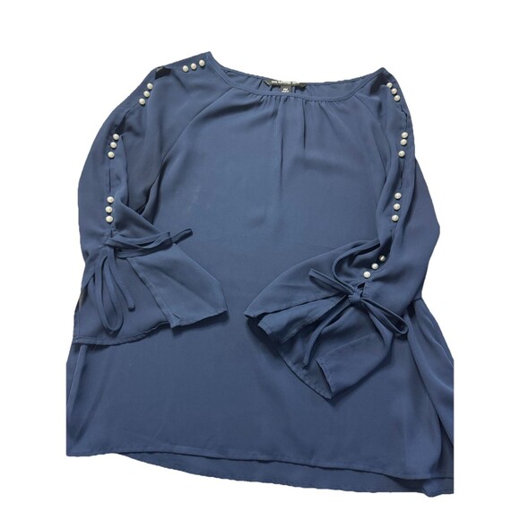 Zac & Rachel Woman Petite Size PM Navy Blue Pearl Embellished Long Sleeve Blouse - Picture 1 of 9